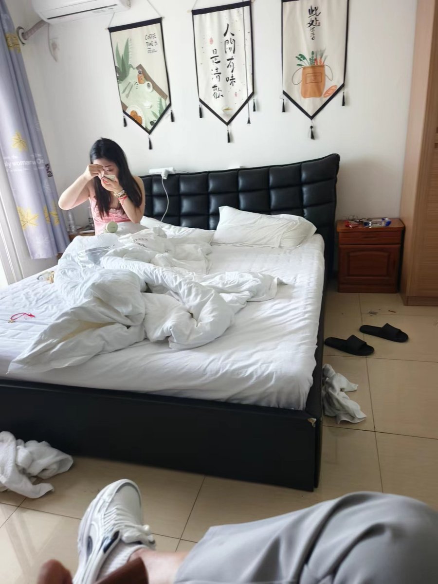 【网友投稿 No.871】护士眼镜小女友 #眼镜娘 #眼镜妹 #投稿 #反差 #投稿曝光 #女友 #女友分享 #女友系列 #女同学 #女同事 https://t.co/tYISBpmRB8