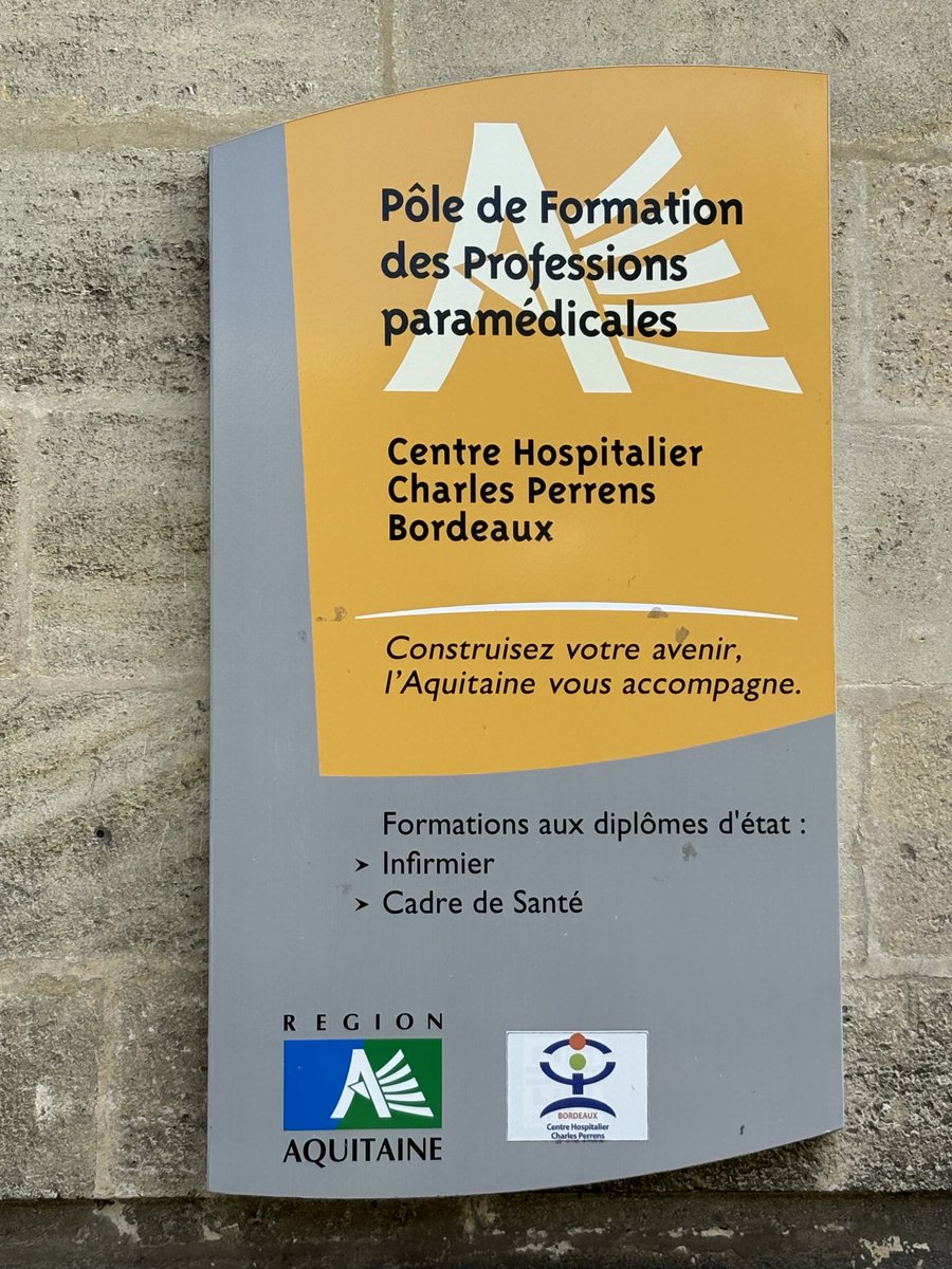 FoPerrens's tweet photo. 🚩FO Charles Perrens présent à la remise 🎓👨‍🎓👩‍🎓des diplômes IFSI promotion 2024.
🤩👏Bienvenue et félicitations aux nouveaux diplômés qui pour certains viendront exercer en psychiatrie dans notre bel et dynamique établissement ⁦@ch_perrens⁩ Perrens.
⁦@ARS_NAquit⁩ ⁦ https://t.co/KBuXHCqFNJ