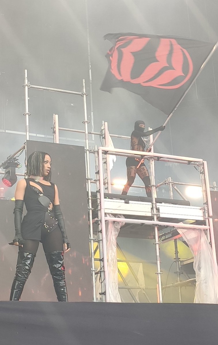 sonadeg's tweet photo. Depuis hier aux #charrues24 https://t.co/kHMSuXjy1U