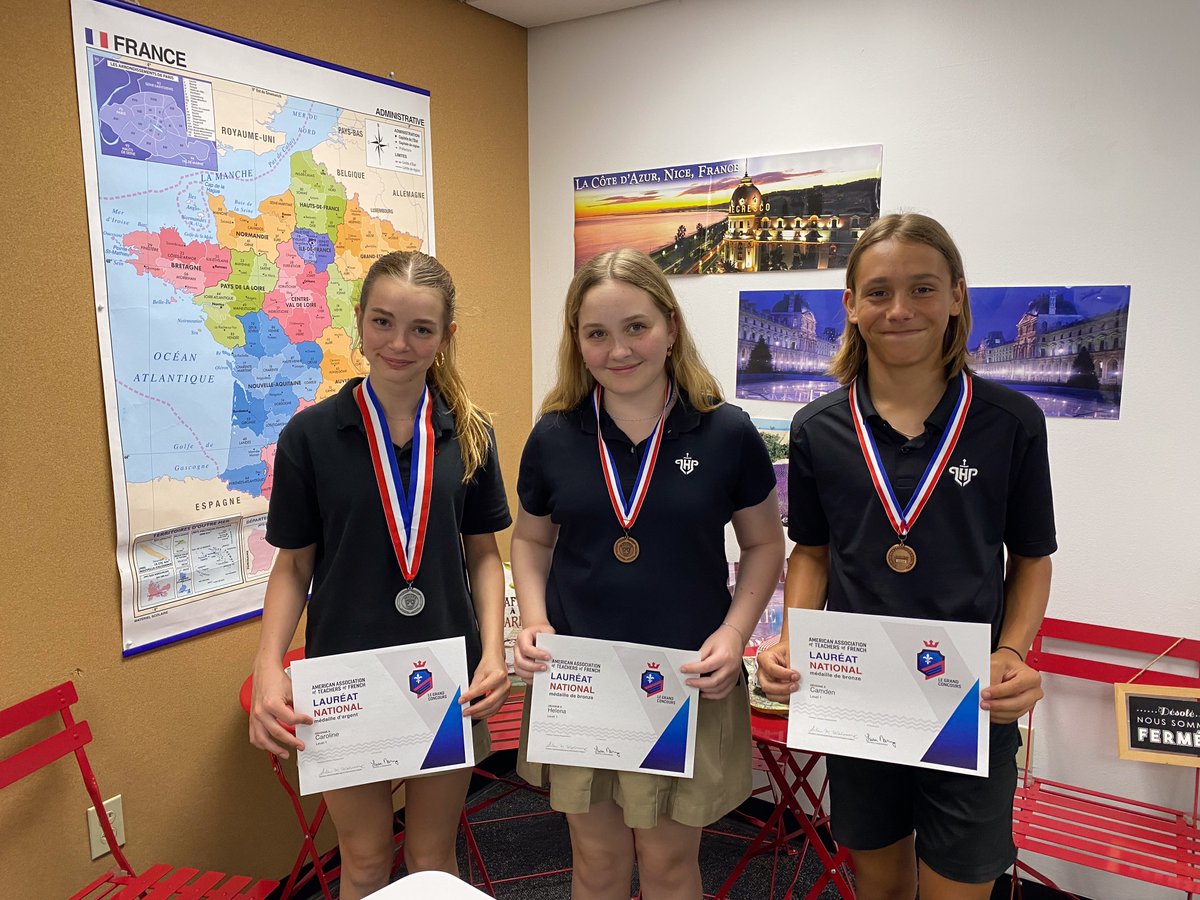 lhpsnews's tweet photo. A big congratulations to our 8th grade French students. They went up against 10,000 students across the nation and came back with gold, silver, and bronze medals as well as several honorable mentions.
Way to go, Highlanders!
#LHP #LakeighlandPrep #HighlanderHighlights https://t.co/OtBsABMipo