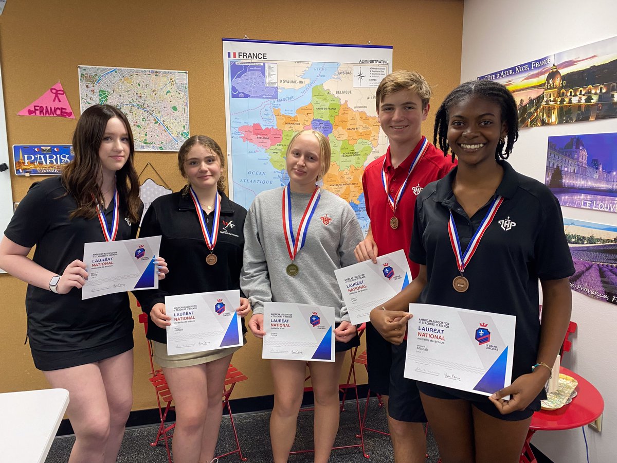 lhpsnews's tweet photo. A big congratulations to our 8th grade French students. They went up against 10,000 students across the nation and came back with gold, silver, and bronze medals as well as several honorable mentions.
Way to go, Highlanders!
#LHP #LakeighlandPrep #HighlanderHighlights https://t.co/OtBsABMipo