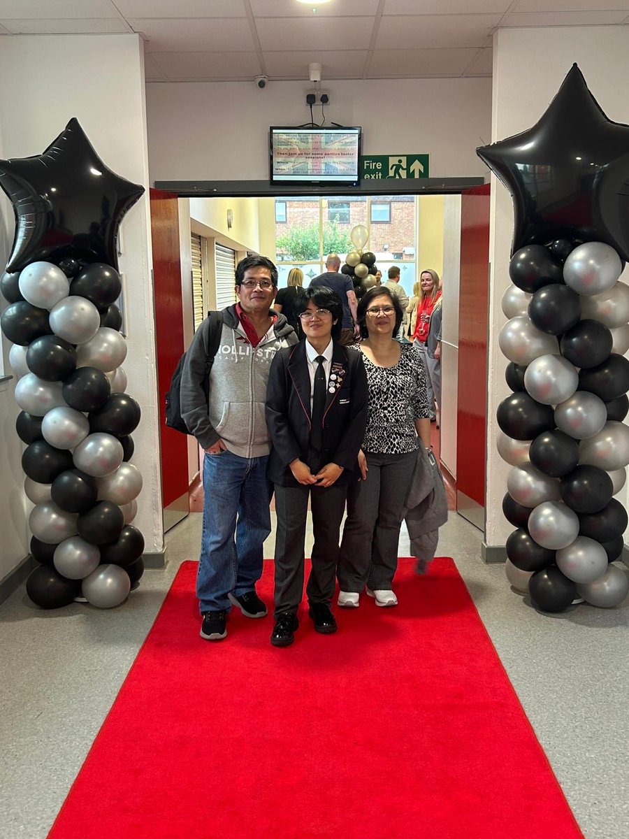 OrmistonVenture's tweet photo. Snapshot from our prestigious Venture Stars Awards Evening last night. Wow what an evening, amazing students and businesses from our local community coming together to celebrate.Look out for the next edition of the Venture Voice for full article⁦⁦⁦@OrmistonEast⁩ https://t.co/7sKV0IbYCw
