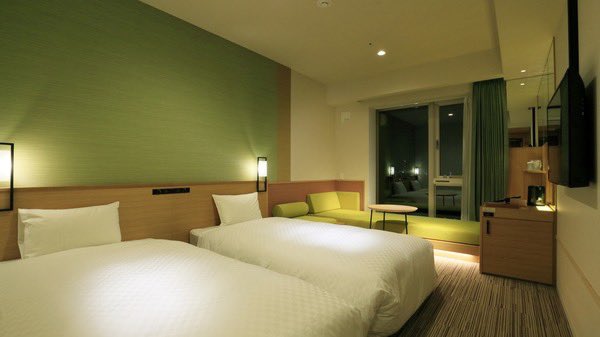 oniku117's tweet photo. 県外の子がユニバ行く時ここにしたら凄くよかった〜って言ってたところ。調べたら1人1泊で2万くらいで1DAYパス付き、最上階にスパ付き、朝食付きなの最高過ぎでは…？？ https://t.co/bukQEtQExj
