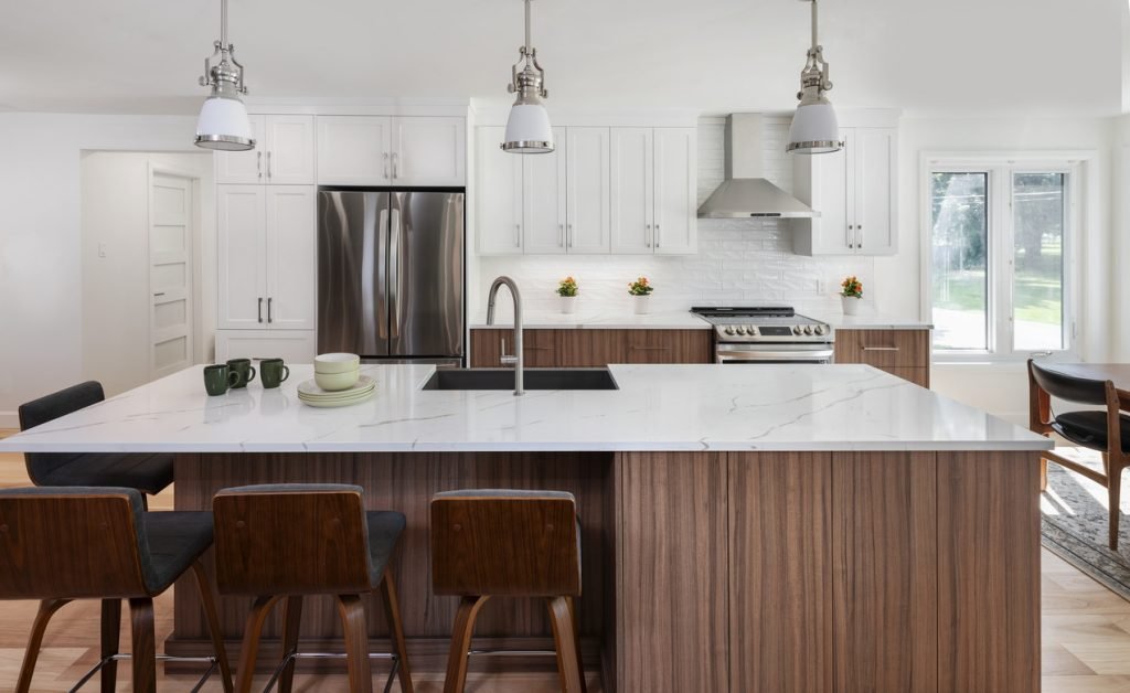ICYMI | Kitchen island ideas &amp; tips:
Considering a kitchen island? <a href="/ottawakitchens/">Laurysen Kitchens</a> shares what you need to know before you renovate
bit.ly/3S5iVKu
#kitchens #renovations #Ottawa