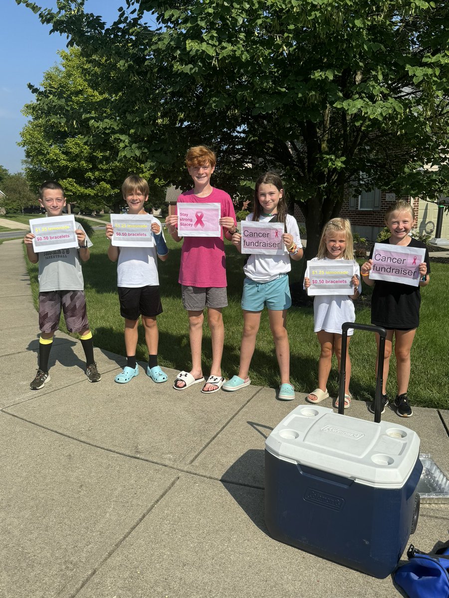 Holly Simms tweet media