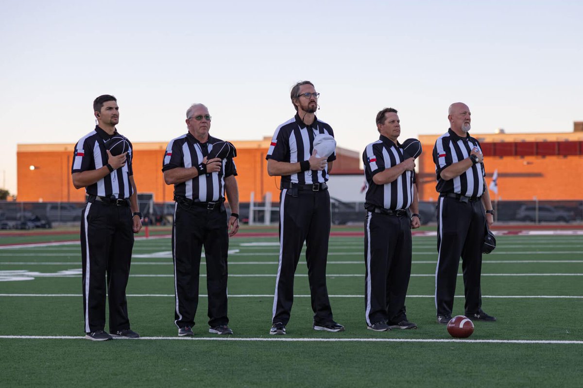 PressPassSports's tweet photo. The Amarillo chapter of the Texas Association of Sports Officials is looking for new members this fall. Here’s the story by @Lee_Passmore #txhsfb 
🔗 https://t.co/jtNUeGFztI https://t.co/acdVVFjKXA