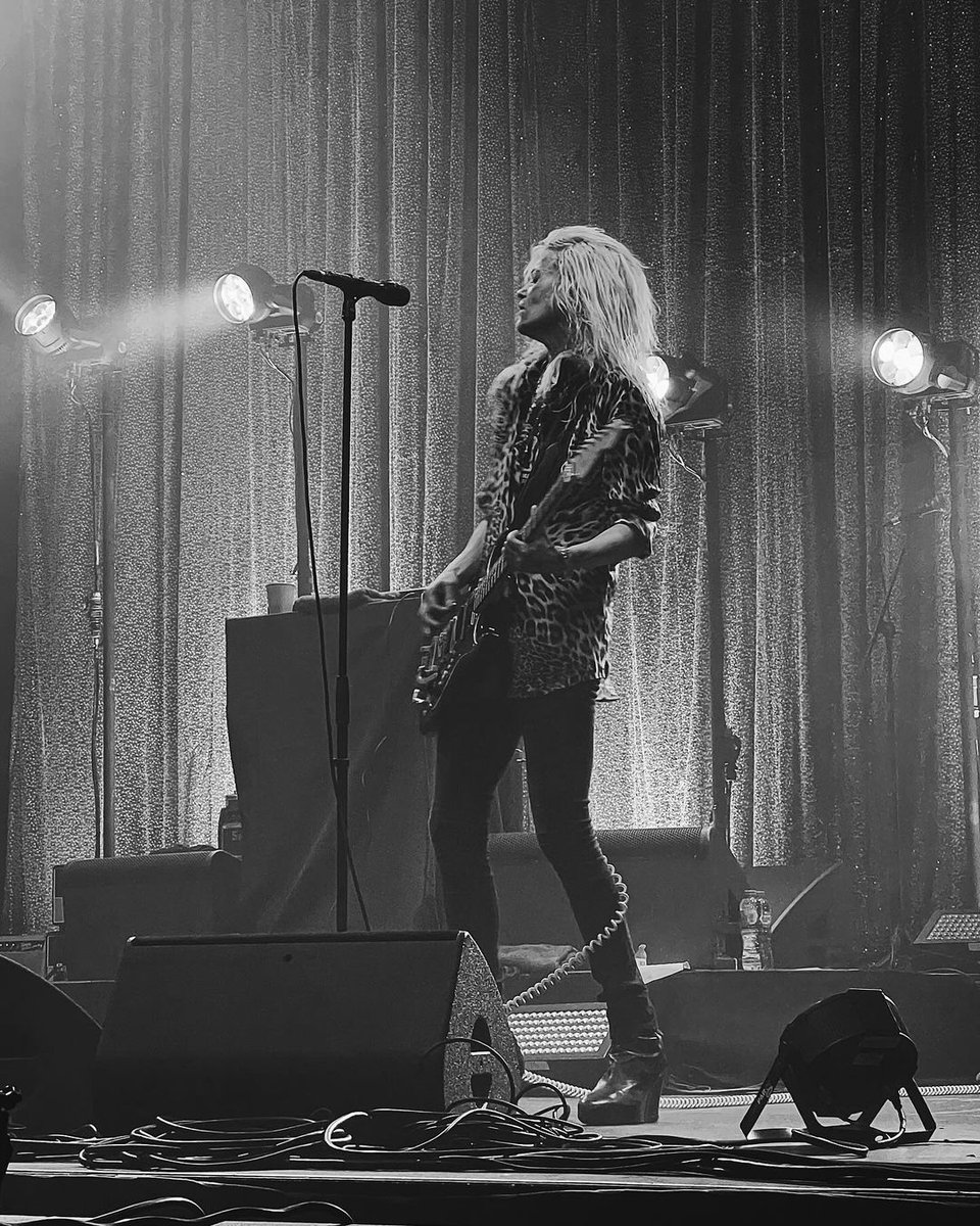 TheKills's tweet photo. We’re oh so excited to be coming back for more, Europe &amp; UK! 🪩 ✨ Visit https://t.co/uoWWuuzQED for tickets to our headline and festival shows this summer 🖤

📸: Daphne Gommans https://t.co/stXODmdgkc