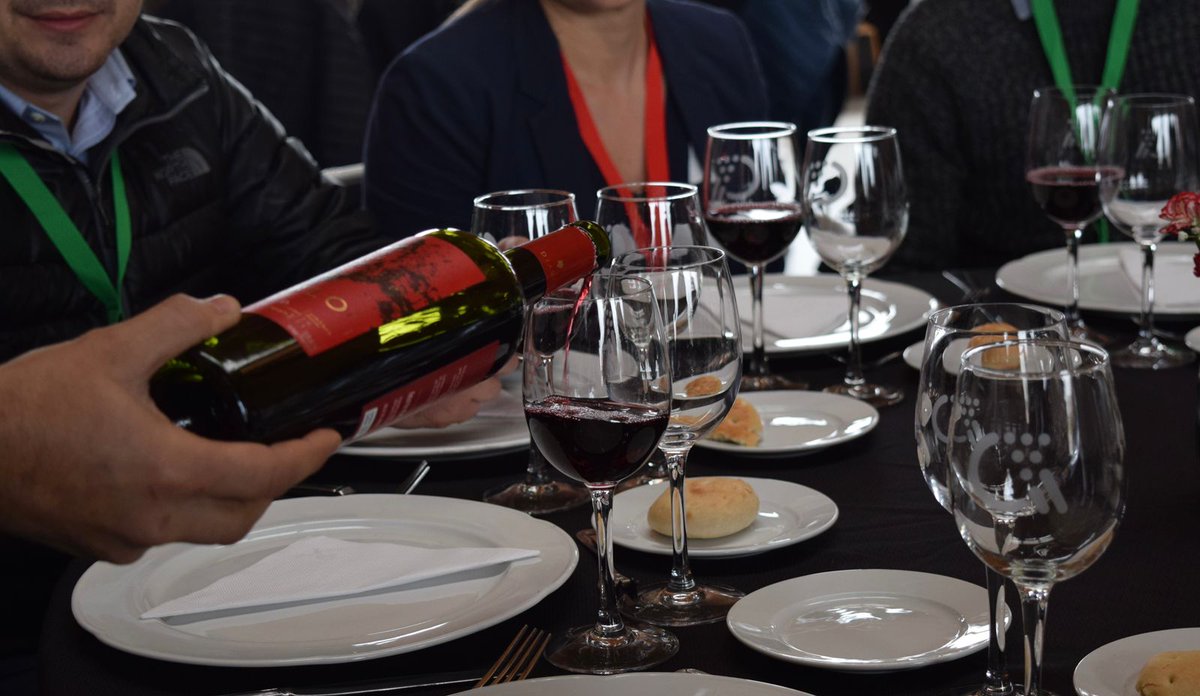 CentroinnovaUC's tweet photo. Este jueves participamos del Programa de Gestión e Innovación: “¿Cómo avanzar hacia el I+D?”, actividad exclusiva para nuestros asociados en el Centro de Investigación e Innovación de la Viña Concha y Toro🍷👩🏼‍💼👨🏽‍💼

¡Sigamos trabajando por un Chile cada vez más innovador! https://t.co/VKqB0cnpFs