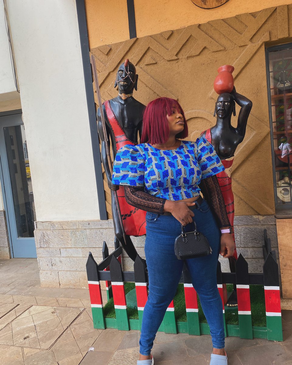 heelsoffwithMo's tweet photo. Exploring the museum and the local market is an essential part of my visit. #GenZ #kenya https://t.co/q8drcj4bdz