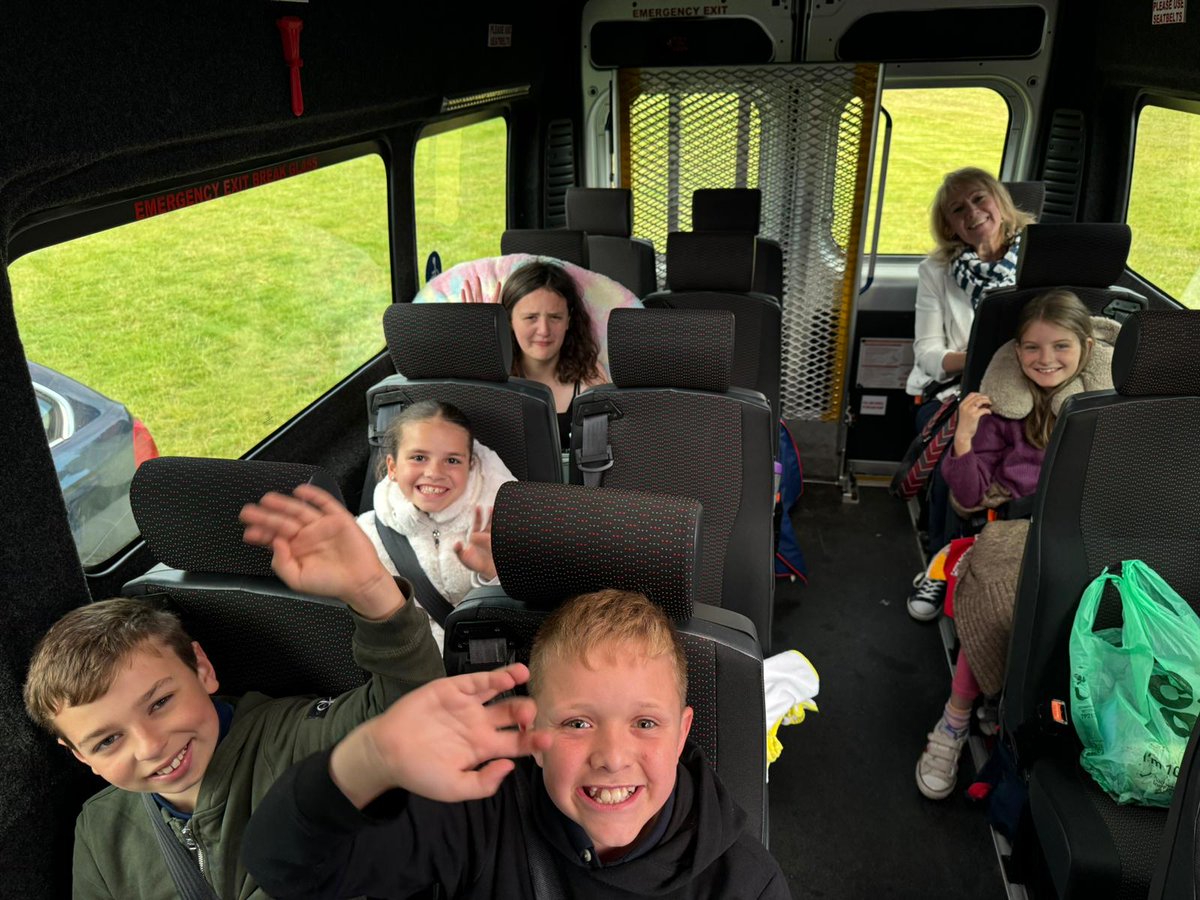 DebbieNeale's tweet image. Great visit to Wimbledon to watch mens' semi finals today with a mixed bunch of @WilsdenPrimary and @tpsbd13 children. Great experience and exemplary behaviour. @FocusTrust1