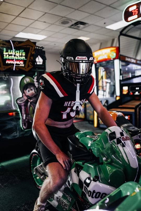 HerndonFtbl's tweet image. Herndon Football 2024. Looking for drivers not passengers. Great time to be a Hornet!  #DMGB #OnePercent