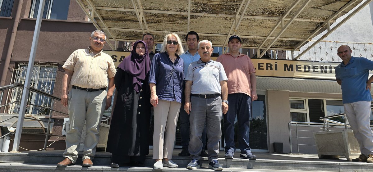BekirKORKUT15's tweet photo. Görev yapmaktan onur duyduğum Ayşe Baldöktü Mesleki Eğitim Merkezi ve Kayseri Olgunlaşma Enstitüsü idareci, öğretmen ve personellerine teşekkür ederim.

Yeni görev yerim Kayseri Anadolu İmam Hatip Lisesi.
Rabbim hayırlı hizmetler yapmayı nasip etsin inşallah. https://t.co/wAPn9E4PUX