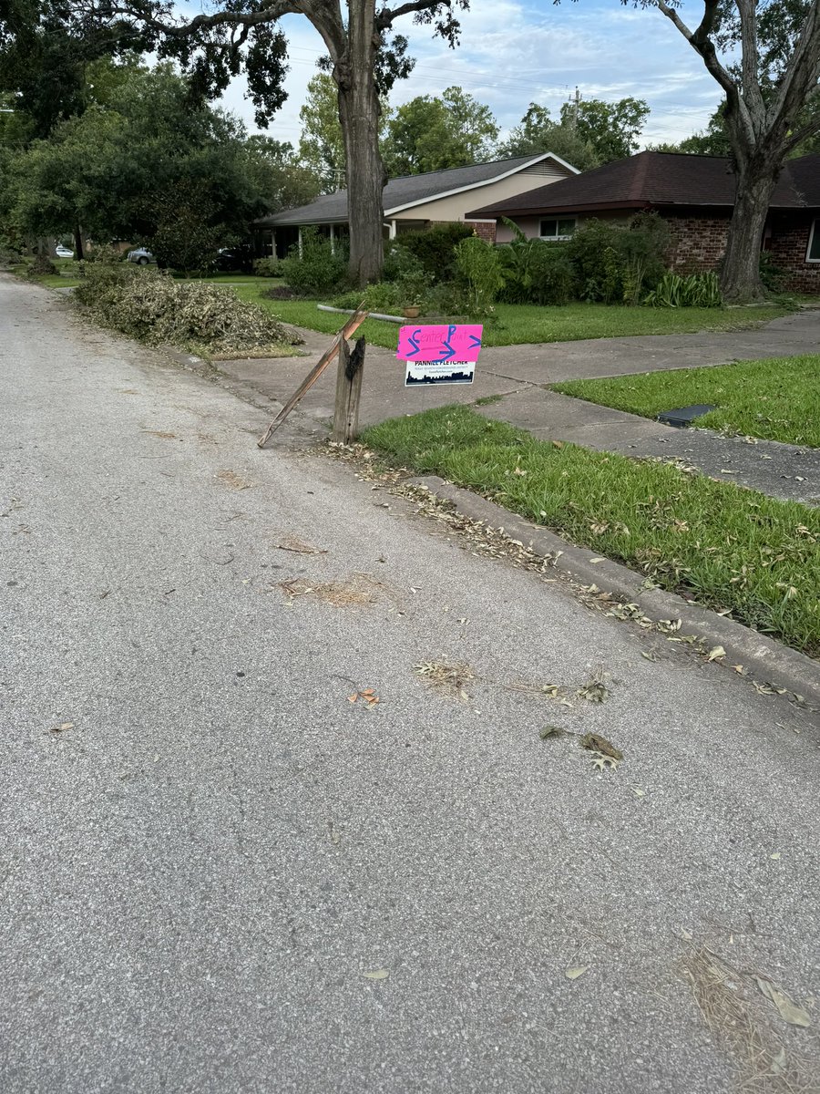Centerpoint we are here! Pull up!! <a href="/CenterPoint/">CenterPoint Energy</a>