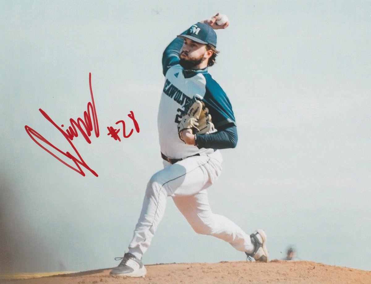 MikeSorenson1's tweet photo. A huge shout out to Jason Libby who autographed all of my photos! @jasonlibby28 #Respect https://t.co/ZJDtqPaiSc