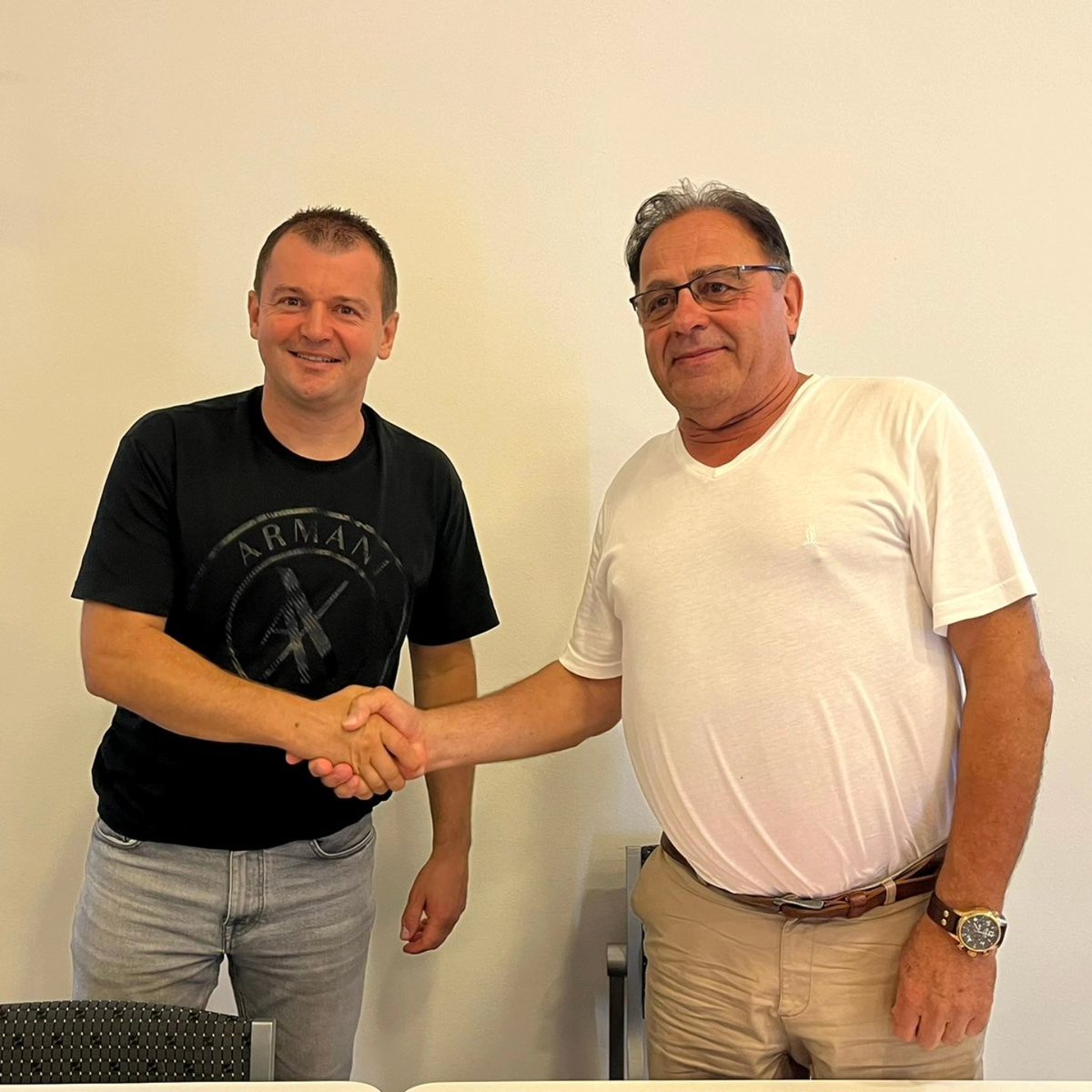 У Козарској Дубици ДЕМОС је подржао кандидата за начелника Народне партије Српске /НПС/ Драгана Брдара.

Данас на Петровдан постигнут је споразум између Општинског одбора ДЕМОС-а и Општинског одбора НПС-а о подршци кандидату за начелника Драгану Брдару.