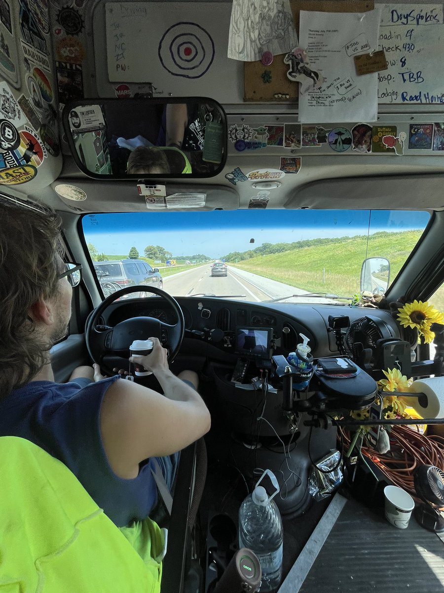 BuffaloGalaxy's tweet photo. En route to our gig atthe Law office Pub in Yorkville, Illinois. Music starts at 9pm tonight!! https://t.co/HpZftvvSpg