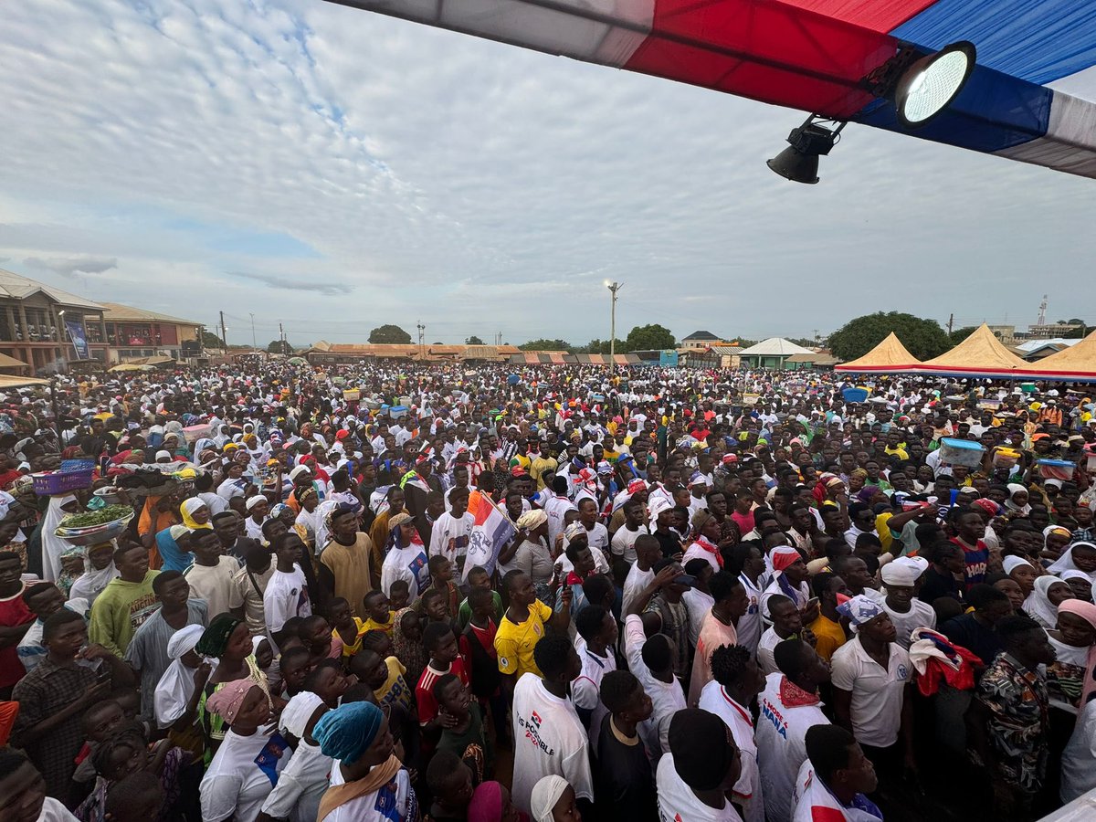 NPPUKCommunica1's tweet photo. Bimbola and Wulensi thank you👍🏿❤️ #VoteBawumia #PossibleWithBawumia #Bawumia2024 #ItIsPossible #BoldSolutionsForOurFuture #GhanaNextChapter #BawumiaTours #Newsfile #Bawumia #GhanasNextChapter https://t.co/H0enI3TZxx