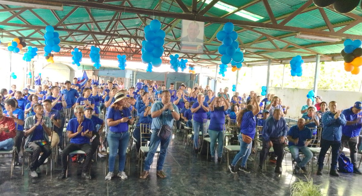 ConcejalCesarY's tweet photo. #CompromisoYTrabajo: Hoy estuve presente en conjunto con todo el equipo y miembros de la plataforma unitaria, en un acto extraordinario reafirmando el apoyo al candidato de la Unidad, apoyando nuestro candidato @egonzalezurrutia #UNTCojedes https://t.co/heICvQxJNN
