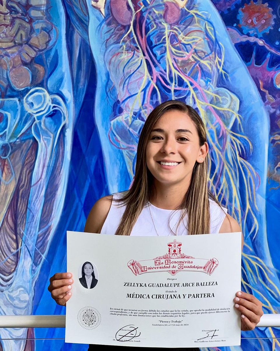 ¡Es que nos llenas de orgullo, <a href="/zgab10/">Zellyka Arce</a>! 💙🤩

Queremos felicitar a nuestra Zellyka Arce por la obtención de su título como Médica Cirujana y Partera. ¡Luchar y aprender en el camino lleva al éxito! 🔝👏🏼

¡Muchas felicidades, Doctora! 👩🏻‍⚕