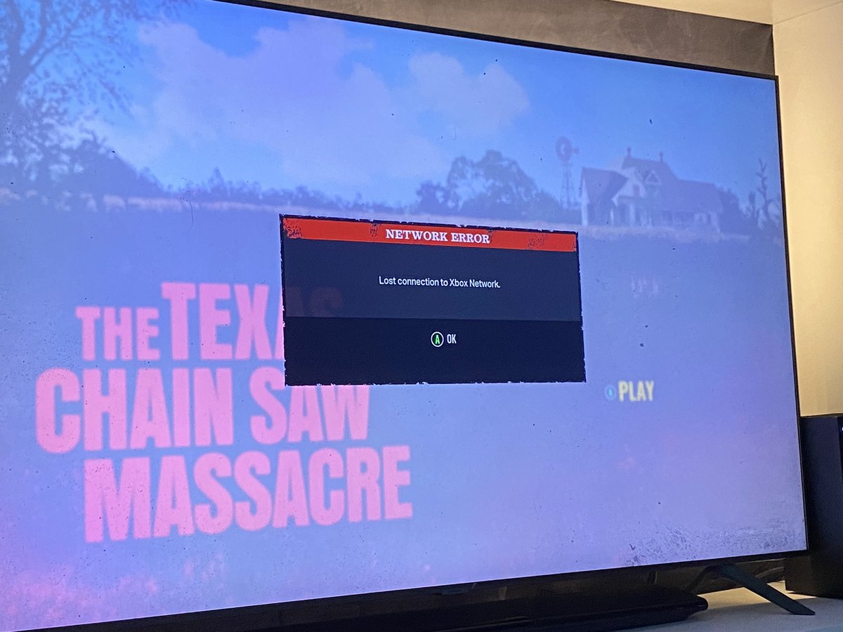 Brooky91's tweet photo. @TXChainSawGame hopefully the devs will read this. I have been having an issue with your game that is making it unplayable I will post a picture below but basically every time I try and play the game it comes up with “ lost connection to Xbox network” any ideas? https://t.co/XbB9vBtgvg