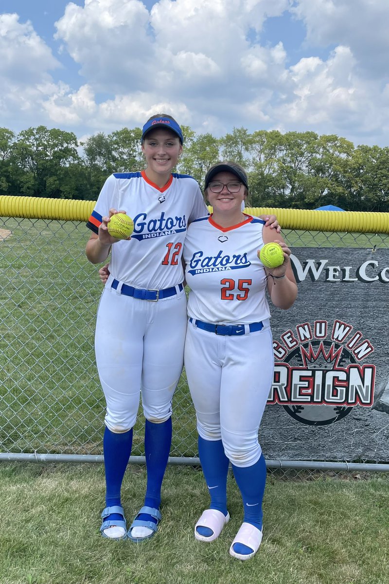 Move to 3-0 in pool play after a total team effort to win 3-2 against a great Chicago Cheetahs team. Great pitching, defensive plays, and 2 💣💣 from Mash and Brooklyn helped seal the win. Finish pool play at 5 tonight!!! 🐊🥎 #GoGators
