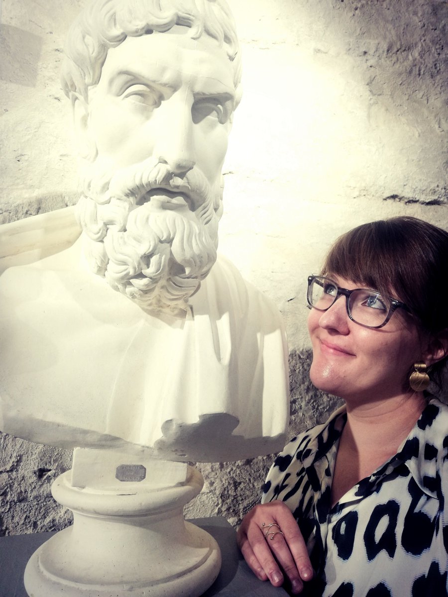 Nach 163 Tagen endet nun also meine erste eigene Ausstellung an der <a href="/UniJena/">Universität Jena</a> ...über 1000 Besucher:innen waren da! 🎉 Epikur und ich sind mehr als zufrieden 🤓🙏