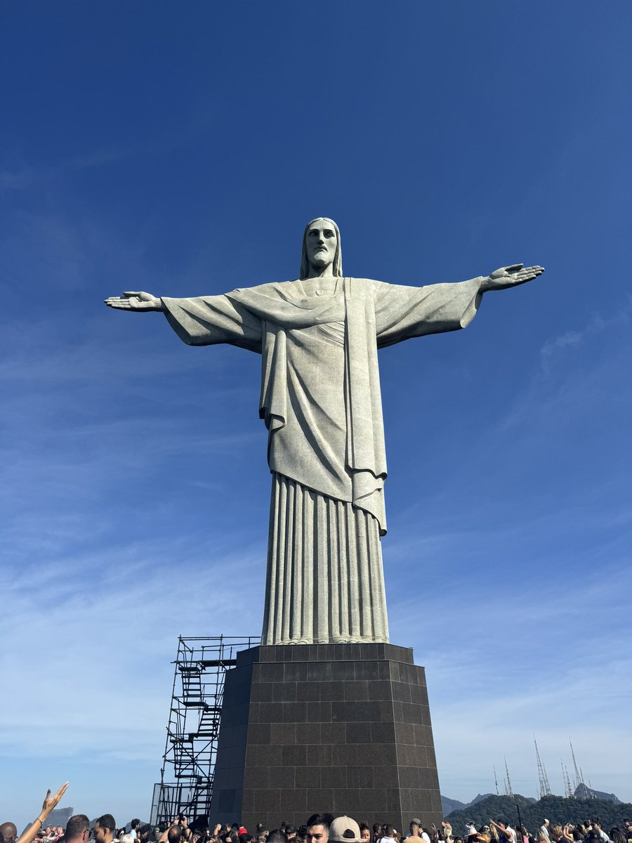 RyanHayesTV's tweet photo. Check out Project Brazil 🇧🇷 on Newington Public TV or on YouTube! Thank you to @DarrenSweeney @CCSUJournalism and everyone else who helped make this incredible experience possible.

https://t.co/UW9ypcWkvx https://t.co/lNPjaYbvm7