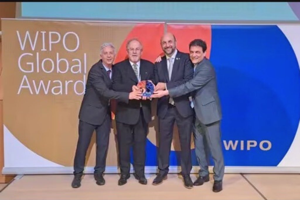 👏🏻 #orgullocordobés  

¡La comunidad científica internacional aplaude el trabajo del laboratorio cordobés <a href="/LuarQuimica/">Laboratorios Luar</a> y el <a href="/CEPROCOR/">CEPROCOR</a> en su lucha contra las enfermedades respiratorias!