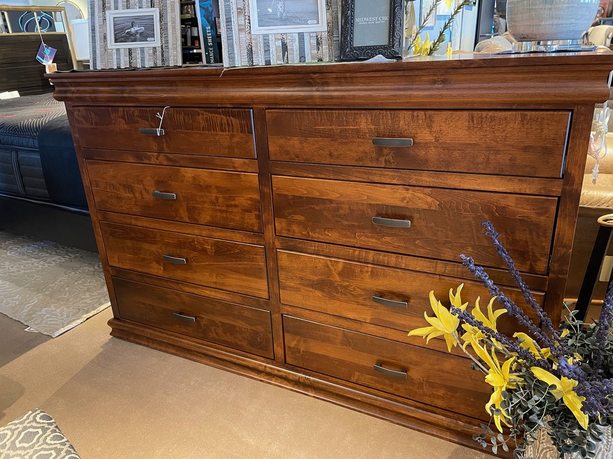FurnitureJensen's tweet photo. Furnish your home, furnish your life. Stop by to check out the variety of home furnishings we have to offer like this solid maple luxury, double dresser, proudly handcrafted in northern Minnesota! Plus, other matching pieces are available. Stop by today! 📍 101 Main St Luck, WI https://t.co/QaaA1dRuOa