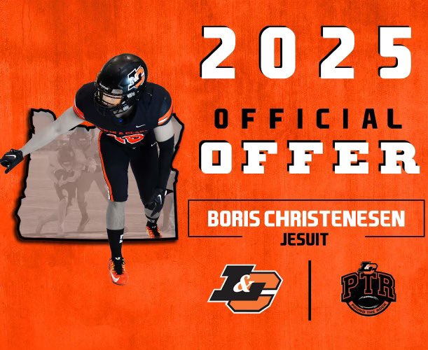 borismcbuckets's tweet photo. Thankful to receive my first offer from Lewis and Clark!! #PTR 
@JoeBushman5 @jhspdxfootball @mohrperformance https://t.co/VI360Twitd