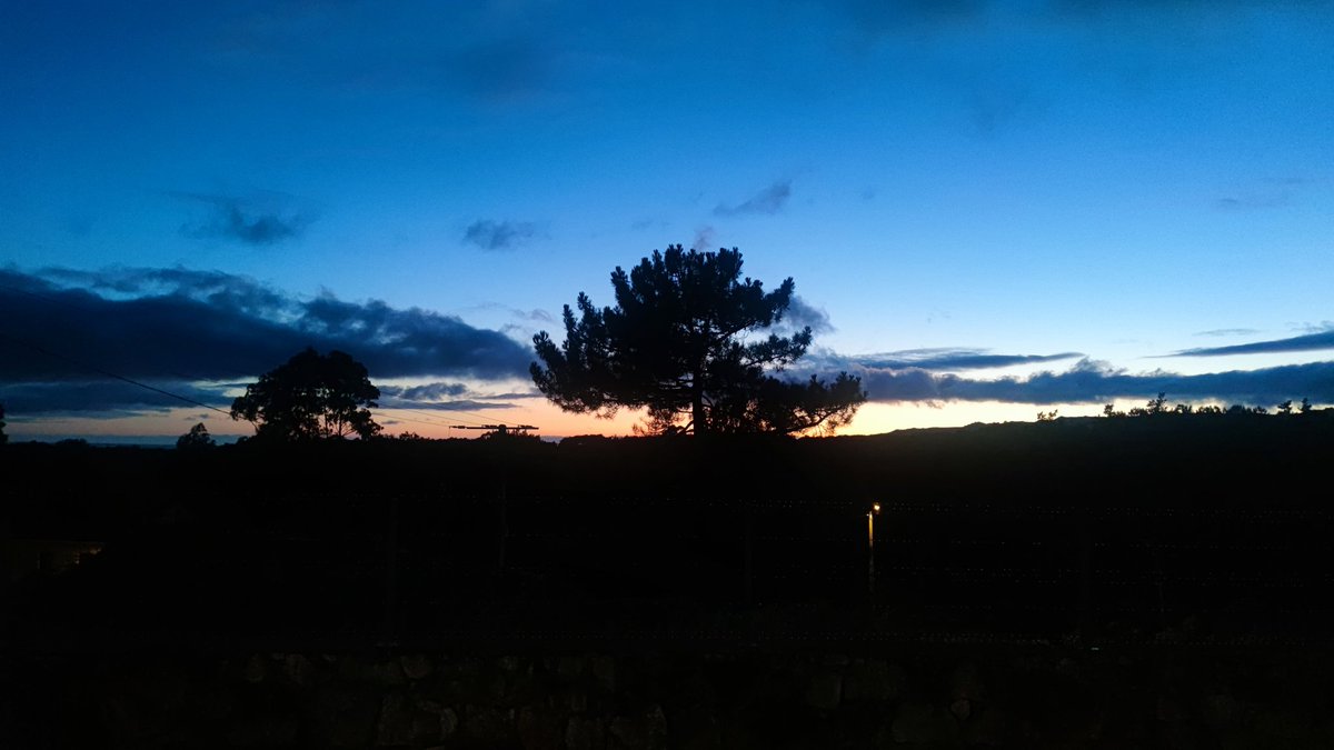 pilirivasmallo's tweet photo. Atardecer desde Carnota https://t.co/twJlk3FlKz