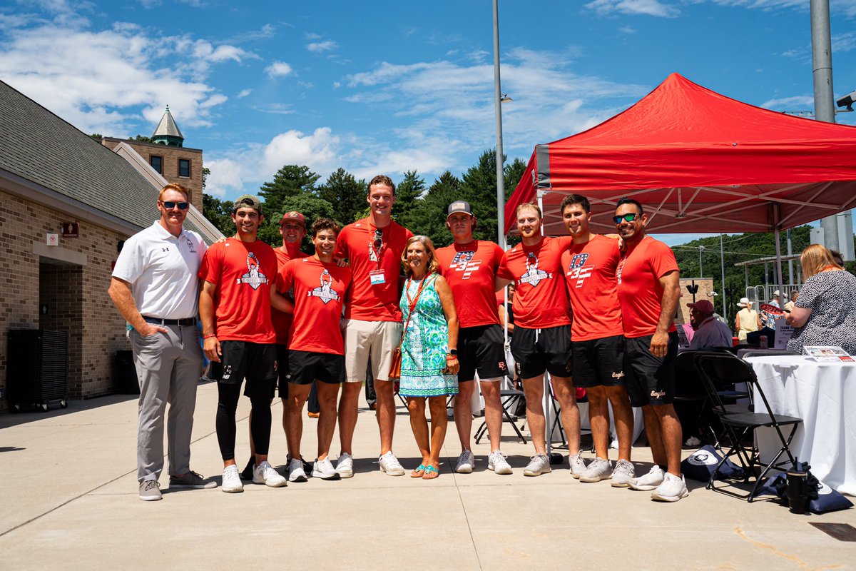 BCBirdBall's tweet image. 10 years of the ALS #IceBucketChallenge ❤️3️⃣

Special thanks to Nancy Frates for delivering the keynote address at today’s annual @ALSAssociation CEO Soak, and honored to participate 🙌🦅 

#kALS