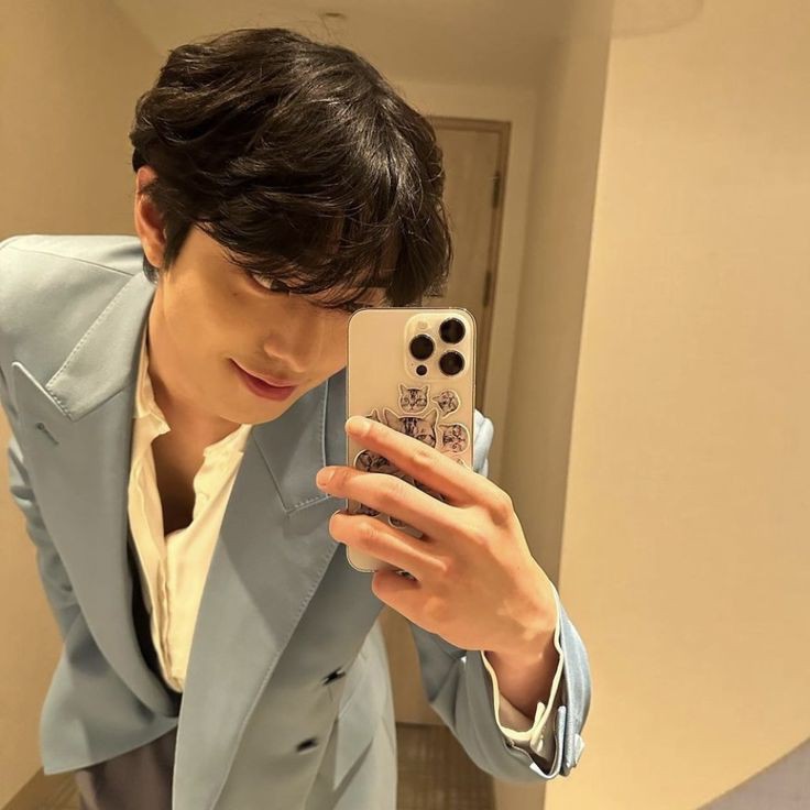 imahnseop's tweet photo. miłego wieczoru, do zobaczenia https://t.co/b78Zjjoui9
