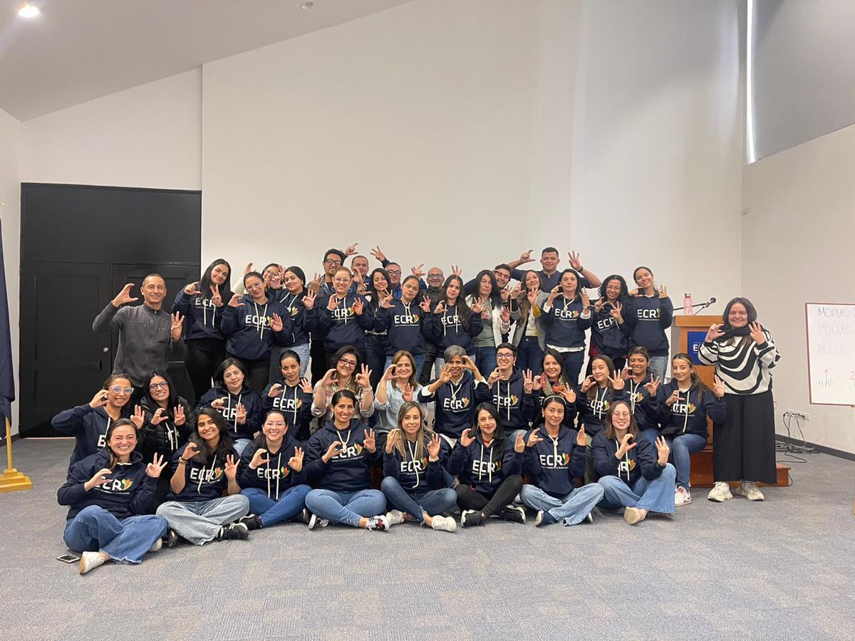 Completamos con éxito la transferencia de nuestro modelo '3Cs: Conmigo, Contigo y Con Todo' a los docentes de <a href="/ECReducacion/">Escuela Colombiana de Rehabilitación</a>. Ahora, ellos están equipados para formar a sus estudiantes en competencias socioemocionales y así fortalecer su #SaludMental.🌟 🧠
