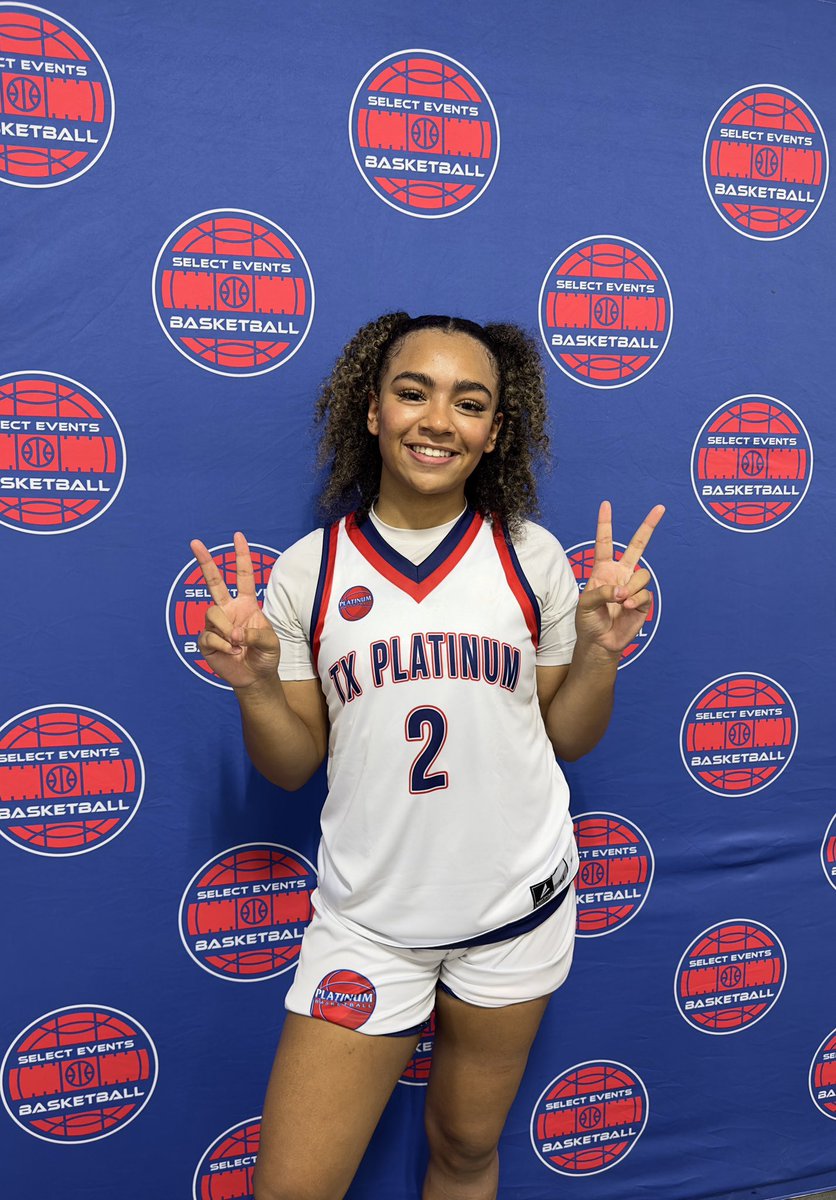 MateaStroder4's tweet image. Day 2 done ✅ and ✌🏽more wins! 
53-39 @Platinumbball vs Shock
60-42 vs OV Lady Dragons - Bias 
My team fought hard and BALLED OUT!!