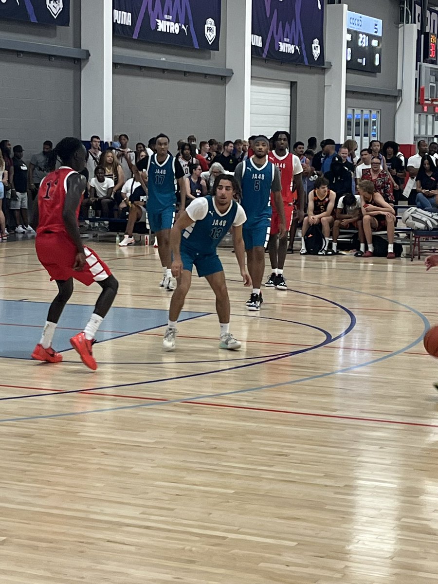 Coach__Hardy's tweet photo. Great showing from our Soph PG @djyferrin in Phoenix at the @JUCOadvocate JA48. Controlled pace , moved the ball, made open shots, took charges . Will be a great pick up for someone! https://t.co/ZGMEnCgjDp