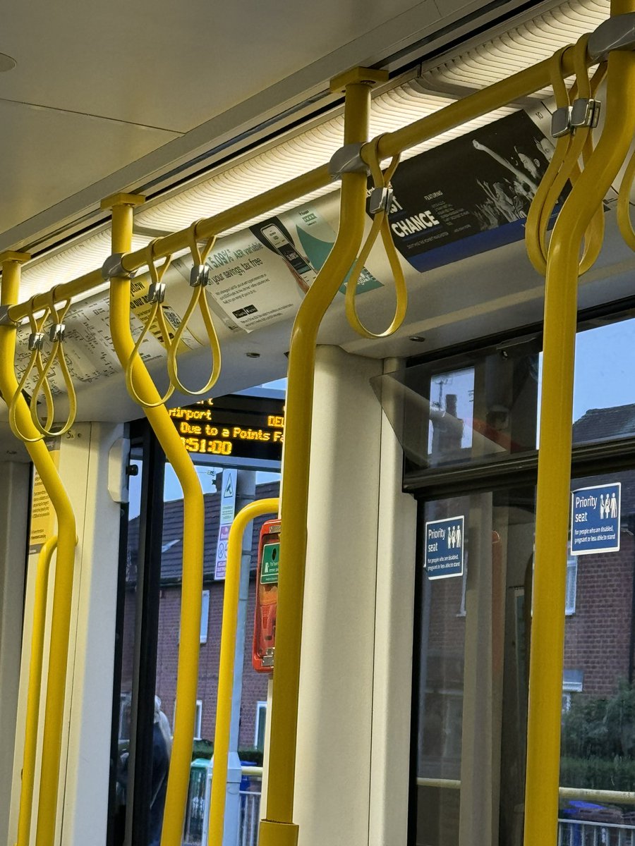 Dockers1985's tweet photo. @BeeNetwork why are we stuck with no announcement from a driver? 😩😩 we’re on the Manchester airport line at roundthorn stop https://t.co/tNYTfOrliJ