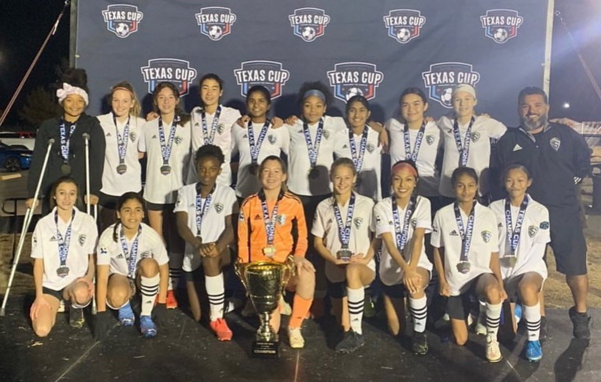 SiennaRyan09's tweet photo. After three amazing years with this team, we go for one last time on Sunday! I love all of these girls so much. Thank you for all the laughs and smiles and for accepting me as the baby of the team. I wouldn’t want to finish this journey any other way!!! @PrepSoccer @StingSoccerClub @adamflynnAF @TopDrawerSoccer @ECNLgirls @ECNL_RL_08 @ImYouthSoccer @TheSoccerWire