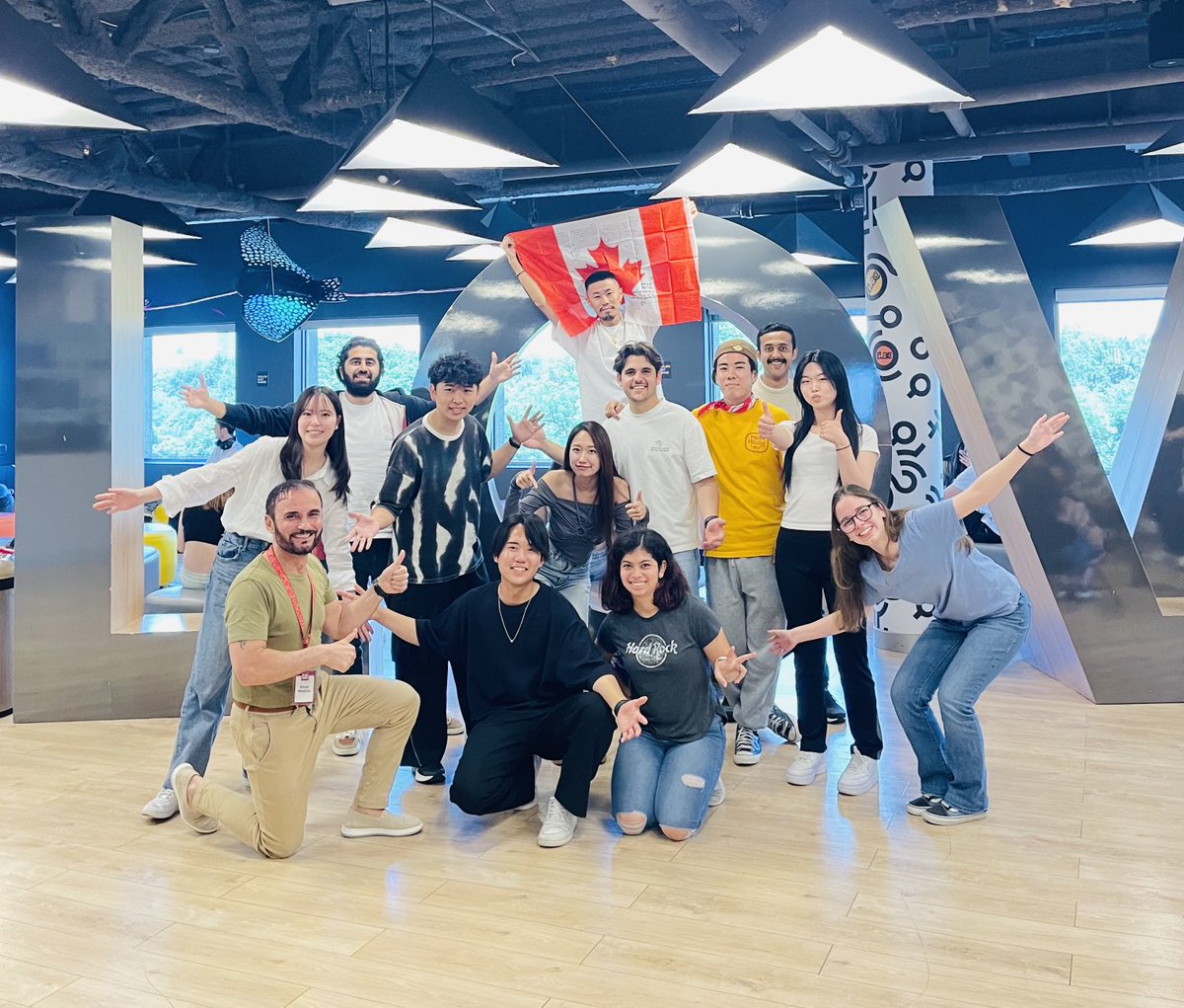 📚 True teachers are magnets of change. 

#fypシ #SixWordStory #ElliottMoglica #Writer #Poet #Teacher #Soldier #CanLit #Author #Canada 🇨🇦🌎