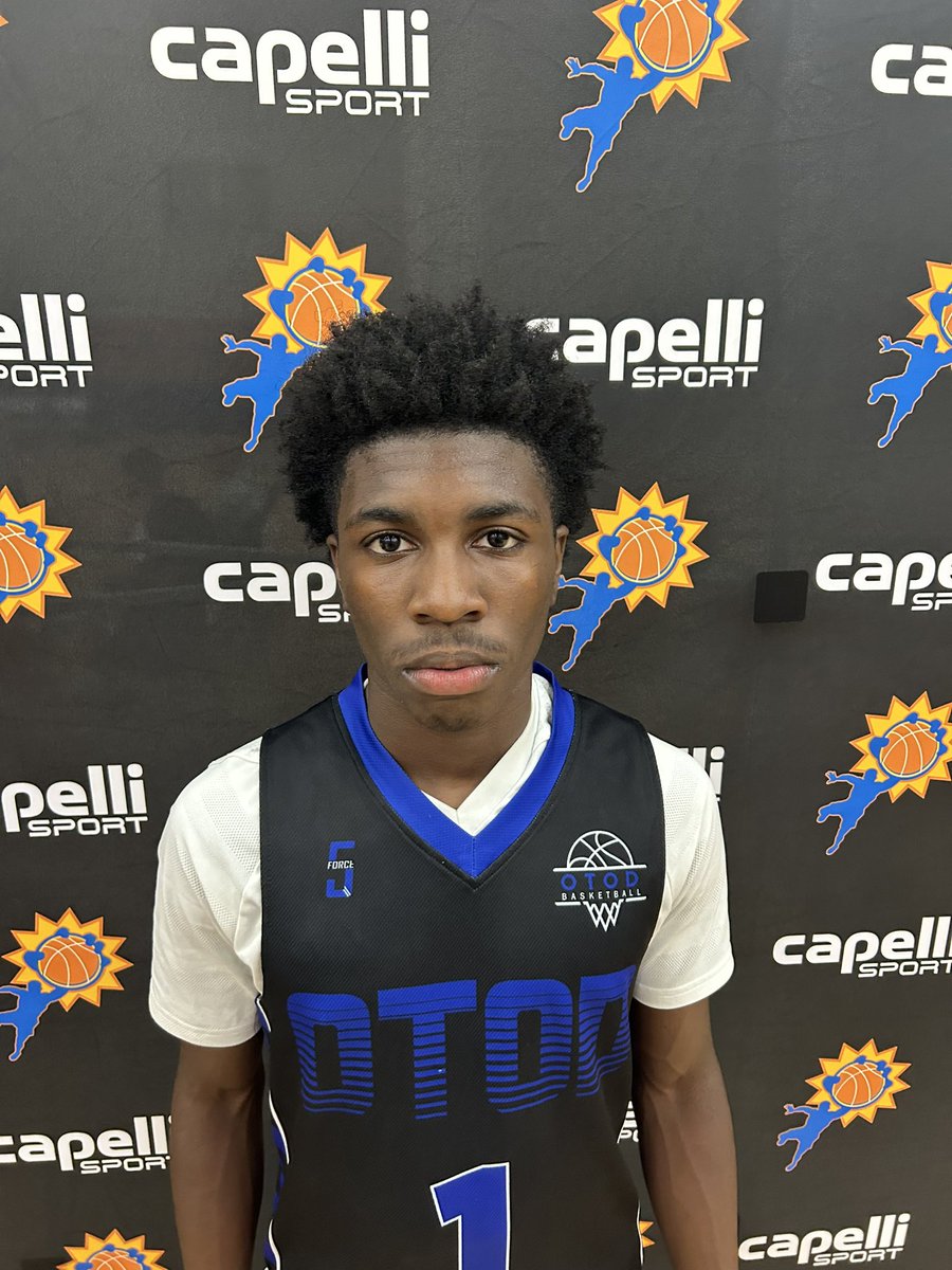 BigShotsGlobal's tweet photo. #BIGSHOTS #MyrtleBeachLive

17u SLAM

OTOD 72
0 Jahari Simmons 16
1 Kaleb Mcduffie 12
2 Jaden Williams 12

Flight 22 66
33 Oliver Roberts 18 https://t.co/UzjVrvXF8U