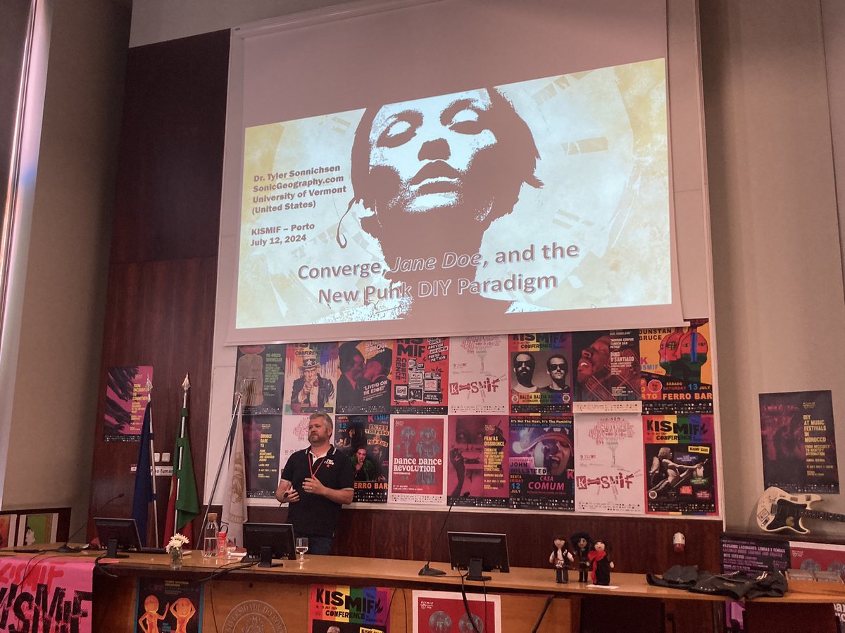 Punk Scholars Network (@punkscholars) on Twitter photo Tyler Sonnichsen of Central Michigan University presenting his paper āConverge, āJane Doeā and the New Punk DIY Paradigmā at <a href="/KISMIFpunk/">kismifpunk</a> Tyler Sonnichsen of Central Michigan University presenting his paper āConverge, āJane Doeā and the New Punk DIY Paradigmā at <a href="/KISMIFpunk/">kismifpunk</a>