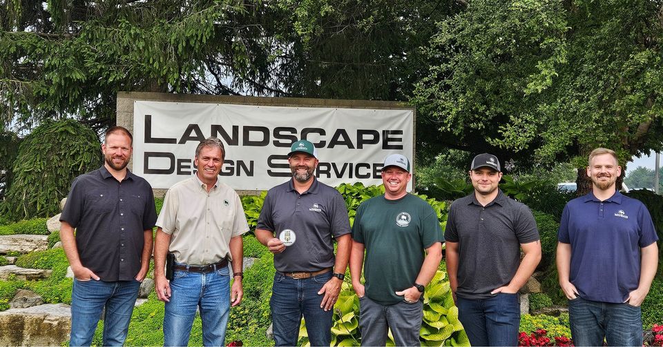 ProjectEvrGreen's tweet image. On this #VolunteerFriday, we extend our gratitude to our newest volunteer, Matt and the team at #LandscapeDesignServices, for joining us in providing #greenspaces and #healthylawns to #militaryfamilies with a deployed loved one. Learn more bit.ly/3qKtt7f @NufarmUSTurf