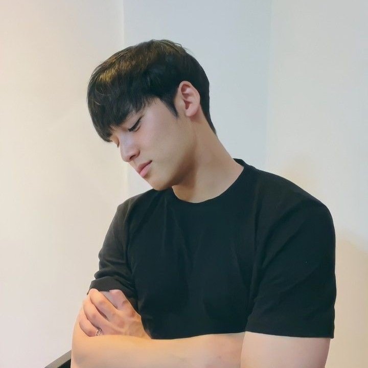 __teloiv's tweet photo. Birthday Gift

mg x oc au 🔞

— a birthday salubong with your lovely boyfriend 🥰 https://t.co/b8ZOihAlSJ