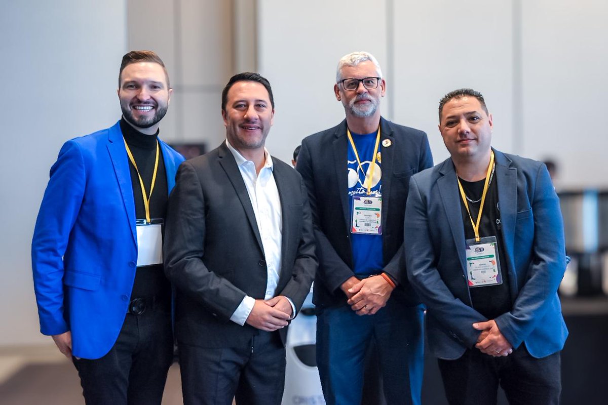 MincomercioCo's tweet photo. #AEstaHora | Participamos del bloque de Turismo Inclusivo en #WeTrade2024, la feria de oportunidades y negocios diversos más grande de América Latina, propiciada por la @CamDiversidad, que celebra diez años promoviendo la inclusión y la no discriminación en el sector. https://t.co/CPjriDVZkd