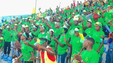 Iyo #Abaliberal twahuye turishyira tukizana , tuka #Netwoking -a ,  ubundi tugacinya akadiho!