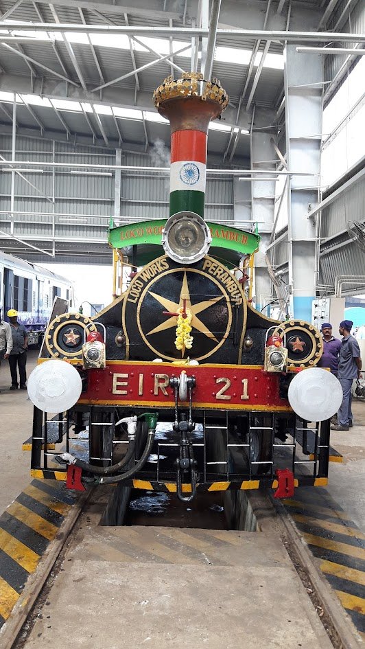 AnanthOnTrack's tweet photo. #DidYouKnow India is home to the world's oldest operational locomotive heritage steam engine, EIR-21, based at the Loco workshop, Perambur, Chennai. It was manufactured by Kitson Thompson &amp; Hewitson in 1855 along with EIR-22, popularly known as the Fairy Queen. #IndianRailways https://t.co/38cYZrRkTU