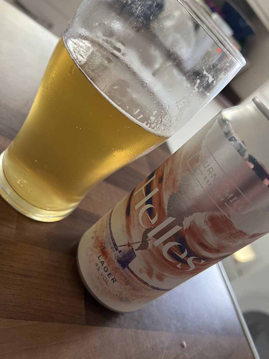 paulip2's tweet photo. What a belting Helles lager from @BurntMillBeer , absolutely cracking craft lager #lager #helles #craftlager https://t.co/w0OsQ2JvrB