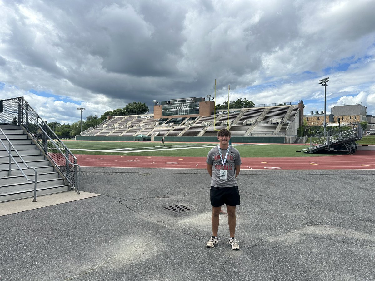 Had a great time checking out <a href="/DartmouthFTBL/">Dartmouth Football</a> ‘s facilities as well as the campus. Thank you <a href="/CoachDaft/">Kevin Daft</a> and <a href="/coach_dobes/">Don Dobes</a> for showing me around.