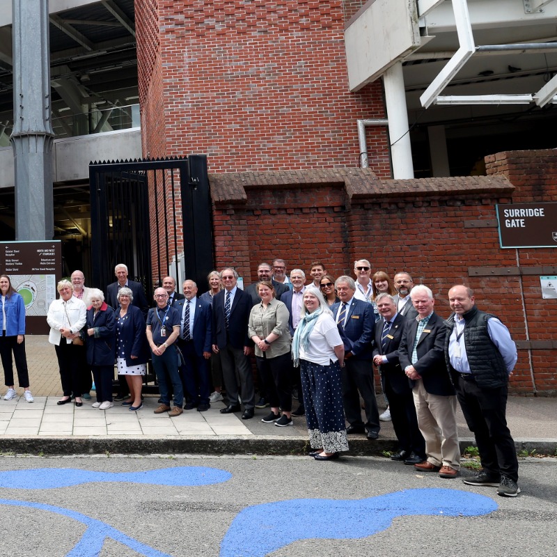 surreycricket's tweet photo. Introducing... Sciver-Brunt Gate!

Today, we named a gate at the Kia Oval in honour of Nat Sciver-Brunt, marking her role as skipper in the Surrey Stars' 2018 Kia Super League winning season 🏅

🤎 | #SurreyCricket
