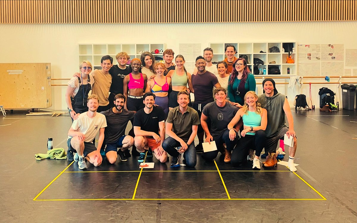 That’s a wrap on #Puppetry preparation rehearsals for <a href="/WarHorseOnStage/">War Horse</a>! This hugely talented bunch of people have worked incredibly hard; from basic principles to complex sequences, they’ve come so far already… and this is only the beginning!

#WarHorse #UKTour <a href="/NationalTheatre/">National Theatre</a>
